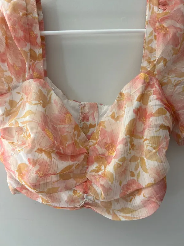 ShowPo size 4 crop top‎ White - Image 6