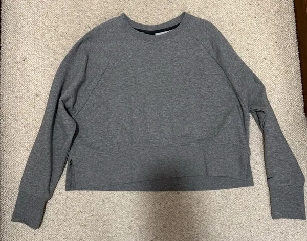 Nike cropped crewneck  - Image 2