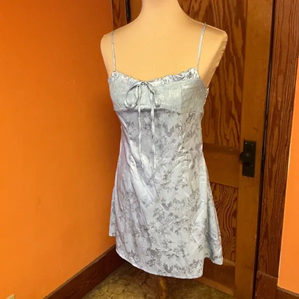 Cider Silver Satin Floral Mini Dress Lace Trim Slip Dress Spaghetti Strap - Image 4