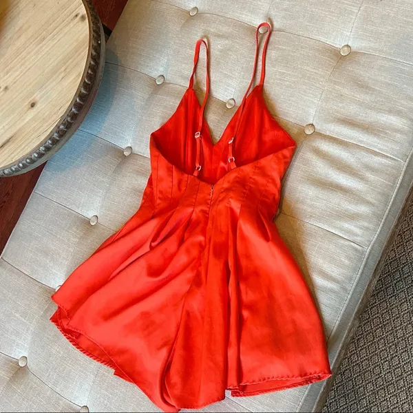 Rumor Boutique Orange Pleated Romper Size Small - Image 13