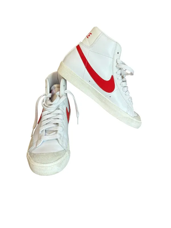 Nike Blazer Mid 77 Vintage CZ1055 101 Habanero Red Sail White Womens Size 7 - Image 3