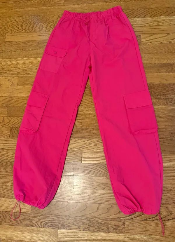 High waist parachute cargo pants in hot pink size M - Image 5