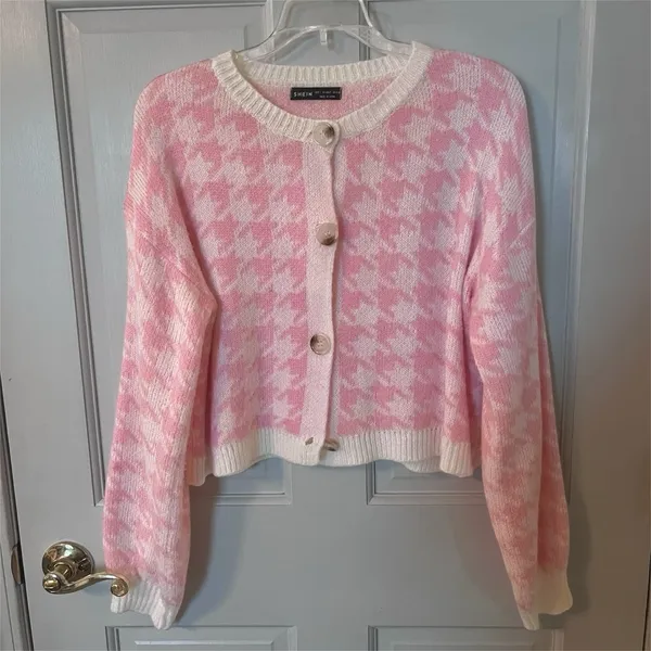 Pink Houndstooth Long Sleeve Cropped Cardigan Sweater - Image 2