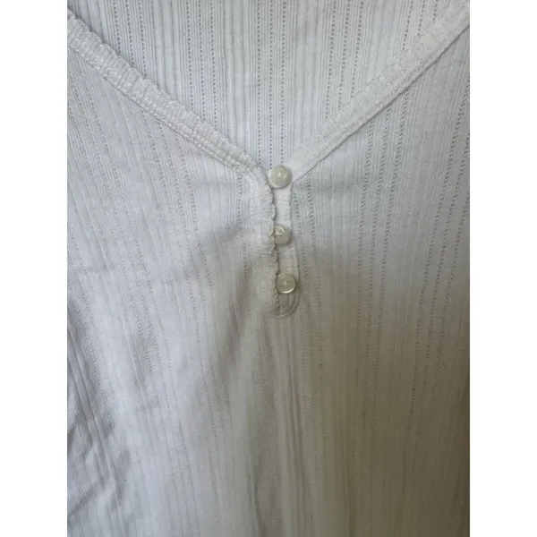American Eagle Women's White Long Sleeve Shirt Small Ribbed Pattern 3-buttons - Image 4