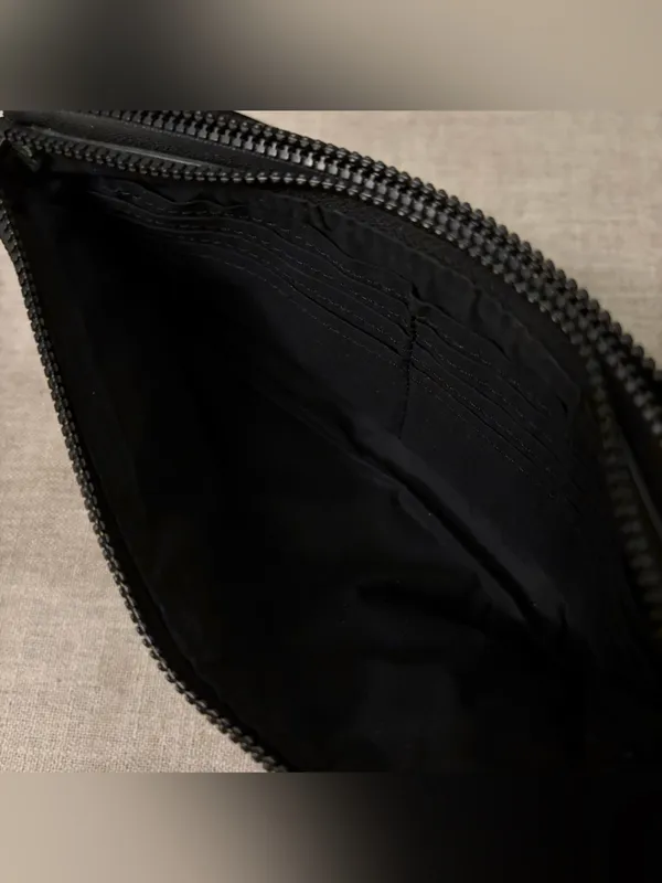 Lululemon Double Zipper Compartment Wristlet Black - Image 9