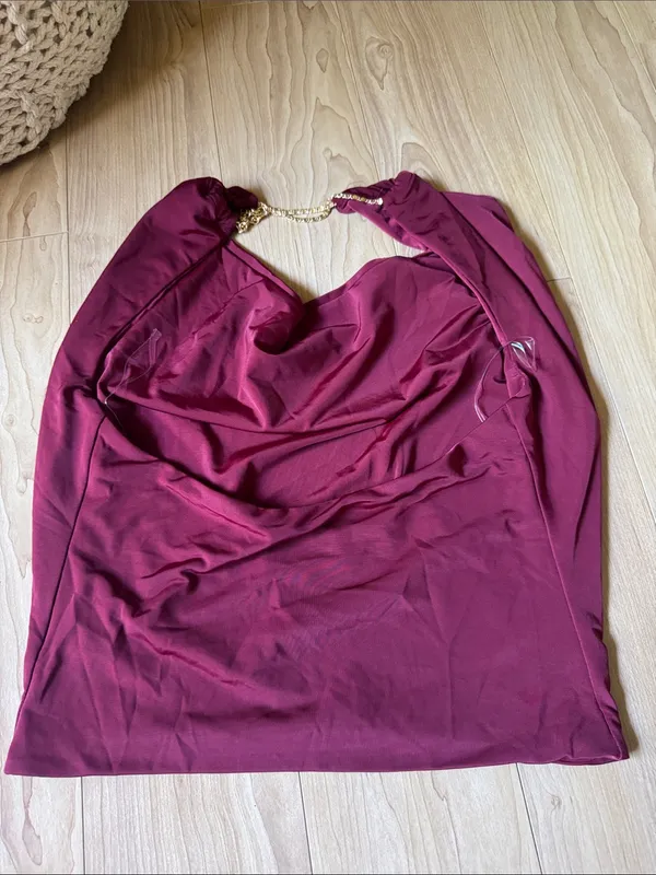 Meshki Burgundy Strapless Cowl Top with Gold Chain - Image 2
