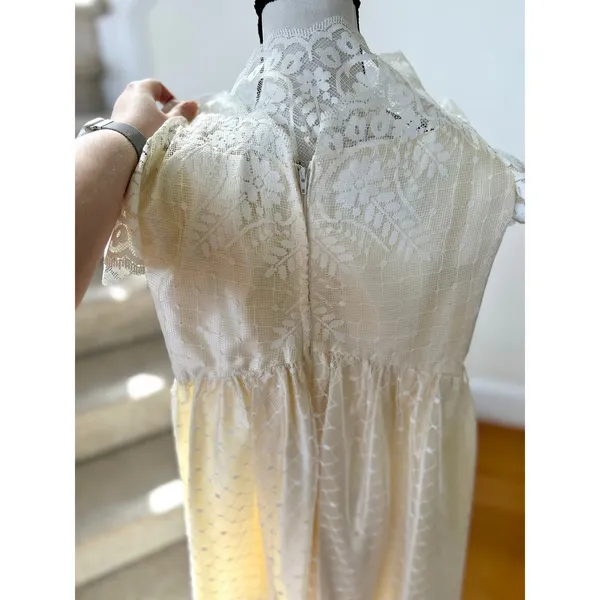 Vintage 70s Cream White Lace Scallop Trim Short Sleeve Midi Dress Regency Fairy - Image 4