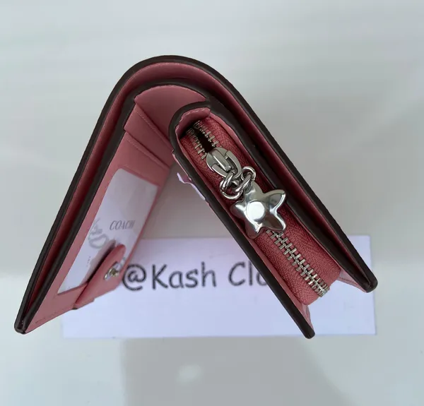 Coach Women's Boxed Daisy Printed Snap Wallet - Image 4