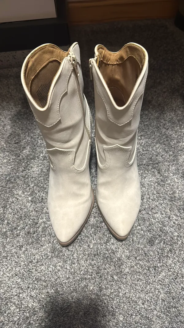 Lauren Conrad Western Block Heel Boots - Image 7