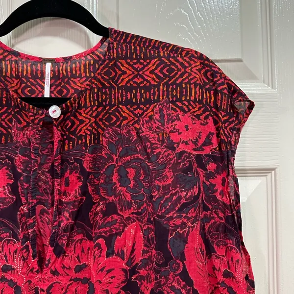 Free People Gotta Have You Tunic Oversized Patchwork Blouse Small Red Floral - Image 2