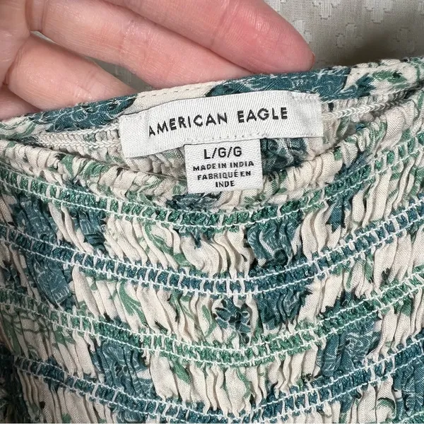 American Eagle Green White Floral Smocked Puff‎ Sleeve Top - Image 4