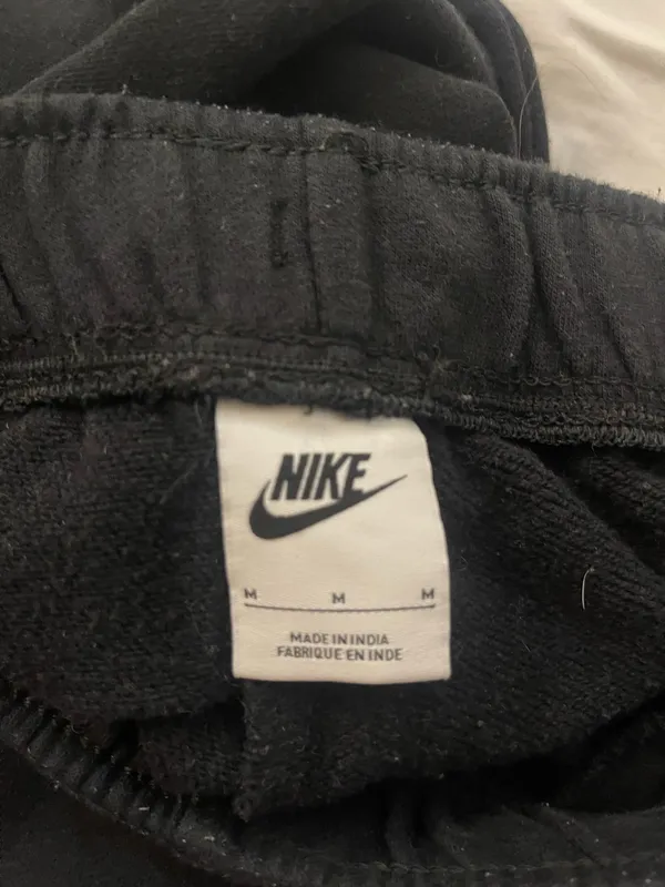 Nike sweats - Image 2