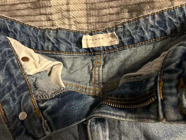 Topshop Denim A-line Shorts size 4 excellent condition - Image 6