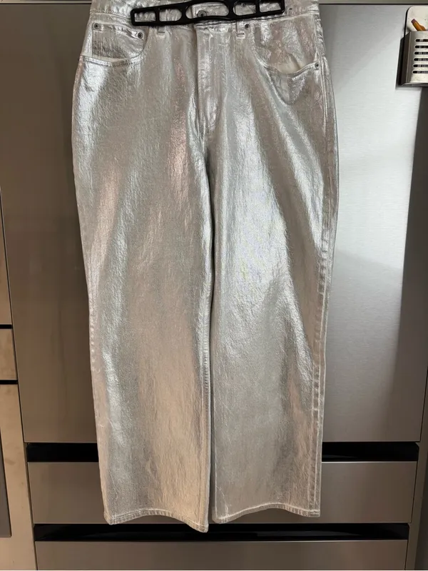 Abercrombie & Fitch 90’s Relaxed High Rise Silver Curve Love Jeans Size 31/12 - Image 2