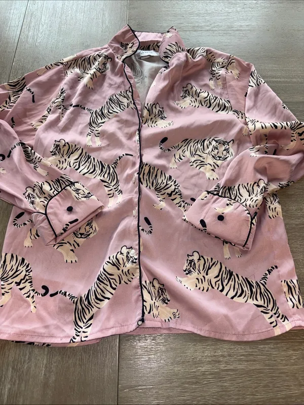 Women's Pink Tiger-Print Pajama Set - Image 2