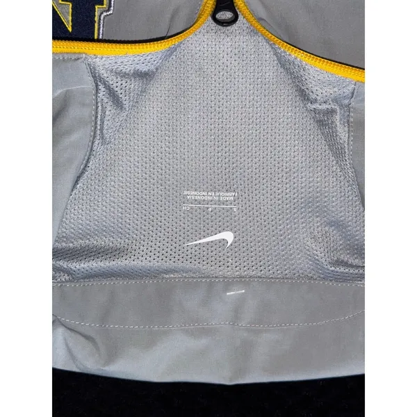 Nike‎ Michigan Wolverines Men's Silver Full-Zip On Field Jacket Size Small - Image 6