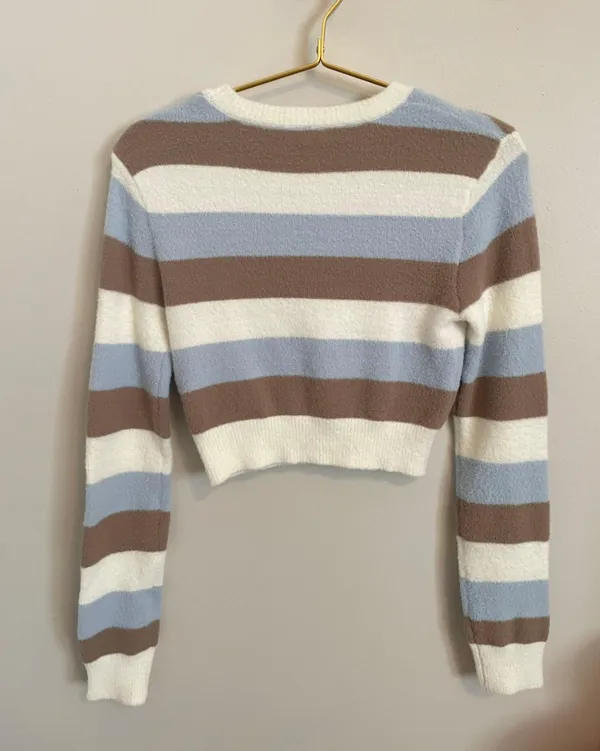 Crop Sweater - Image 5
