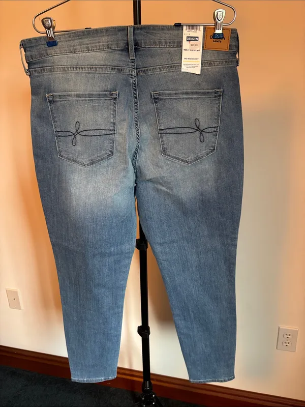 Levi's Denim Skinny Jeans - Light Blue Wash - Image 4