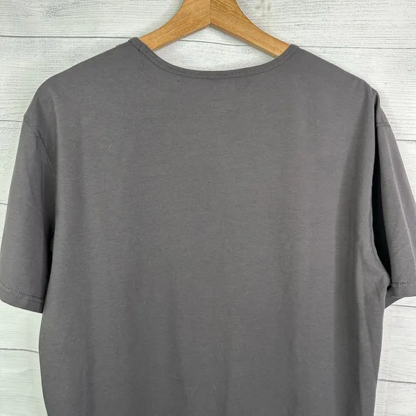 Quince Curve Crewneck Tee Dark Coal Gray Curved Hem Womens Size Medium Casual - Image 5