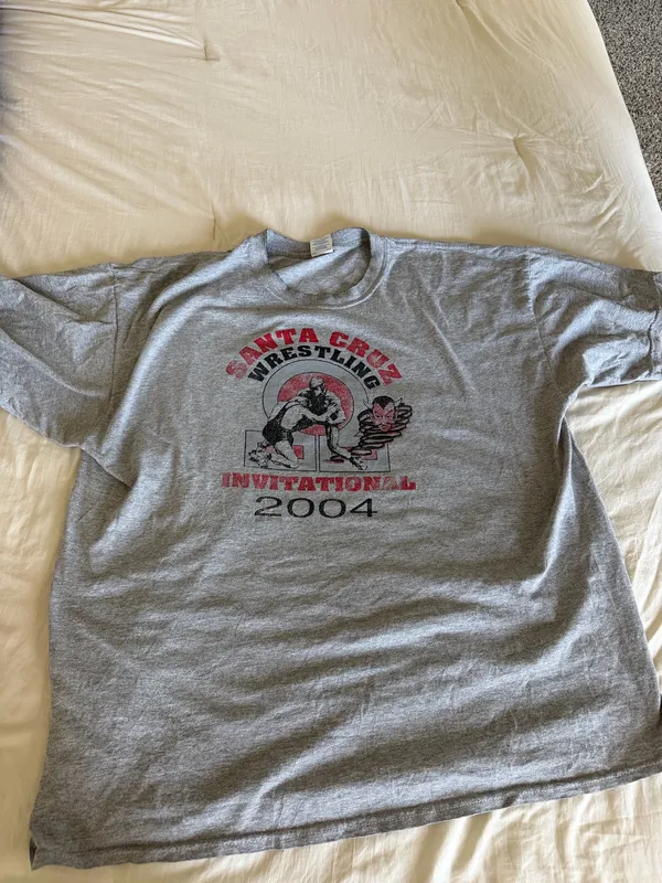 Gildan Y2K Santa Cruz wrestling tee - Image 2