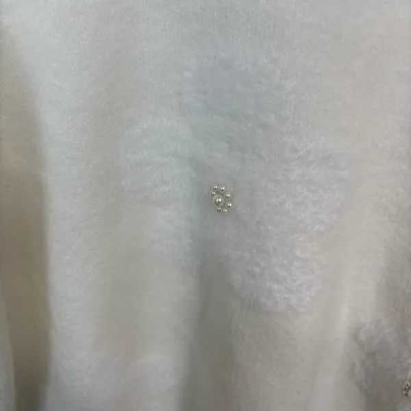 Nanette Lepore Cream‎ Flower Embellished Pre-Washed Yarn Sweater Size Small - Image 5