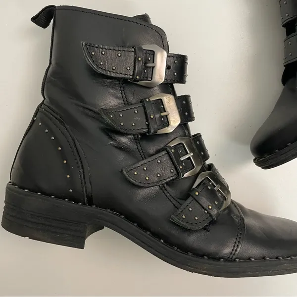 Steve Madden Boots Pursue Leather Ankle Buckles Studded Moto Motorcycle Black - Image 8