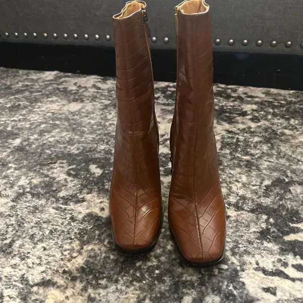 Pretty Little Thing Brown textured heeled boots - Image 3
