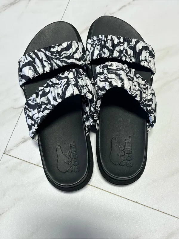 Sorel Women's Roaming Two Strap Slide platform Sandals Black White Size 8 - Image 2