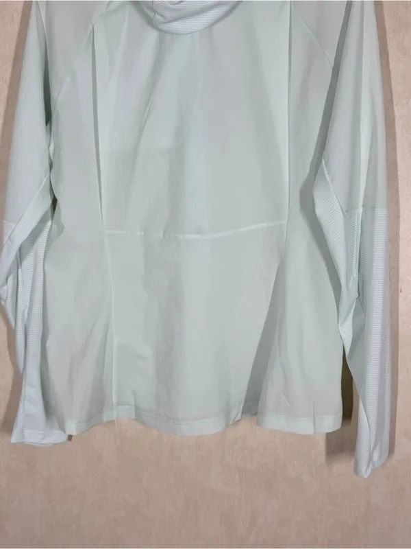 Patagonia Women’s Airshed Pro Pullover Jacket Super Lightweight in Wispy Green L - Image 11