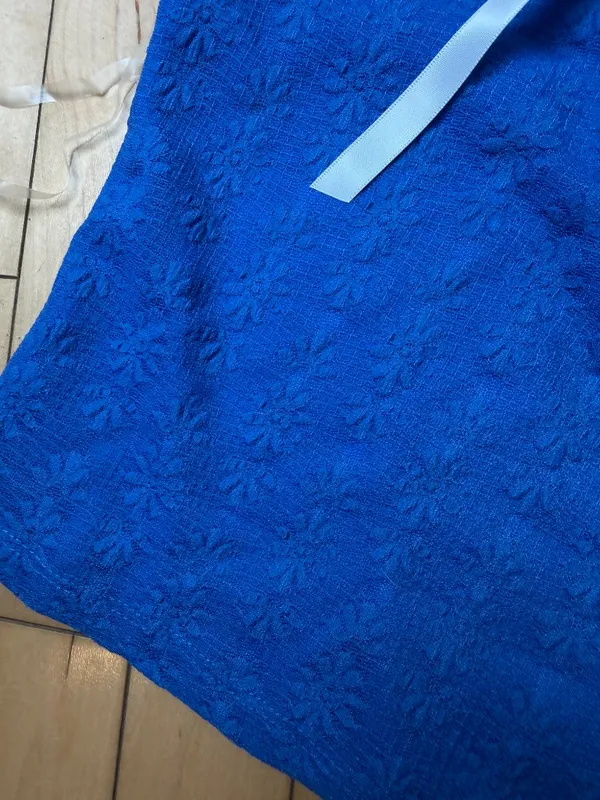 Wild Fable Bright Blue Stretch Lace Seamless Halter Top Size XS - Image 3