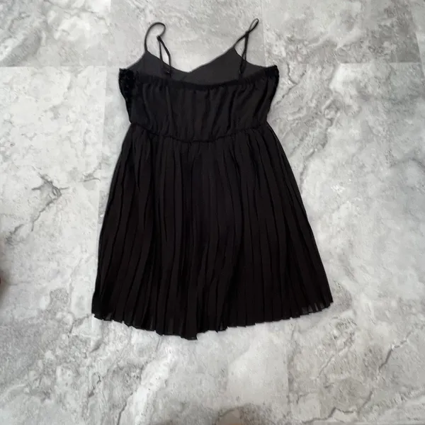 NWT En Creme Black Pleated Velour Chiffon Dress‎ Size Small S - Image 4