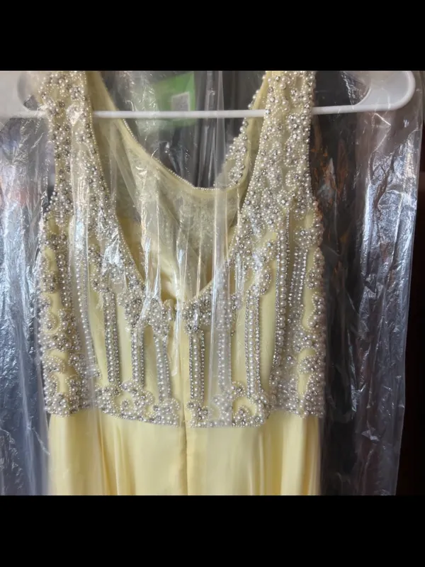 Sherri Hill Butter Yellow Beaded Cap-Sleeve Dress - Image 7