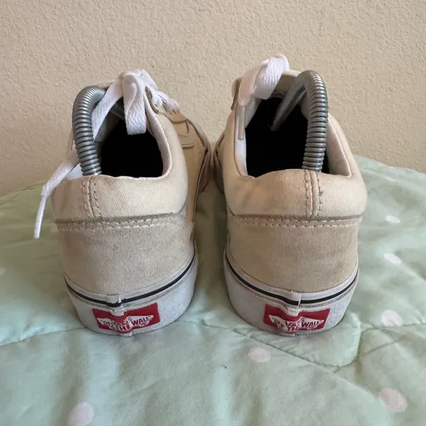 Vans Old Skool Cream and White Sneakers Womens size 6.5 - Image 10