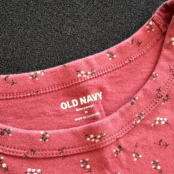 Old Navy Rose Pink Tiny Floral Short Sleeve Tee - Image 2