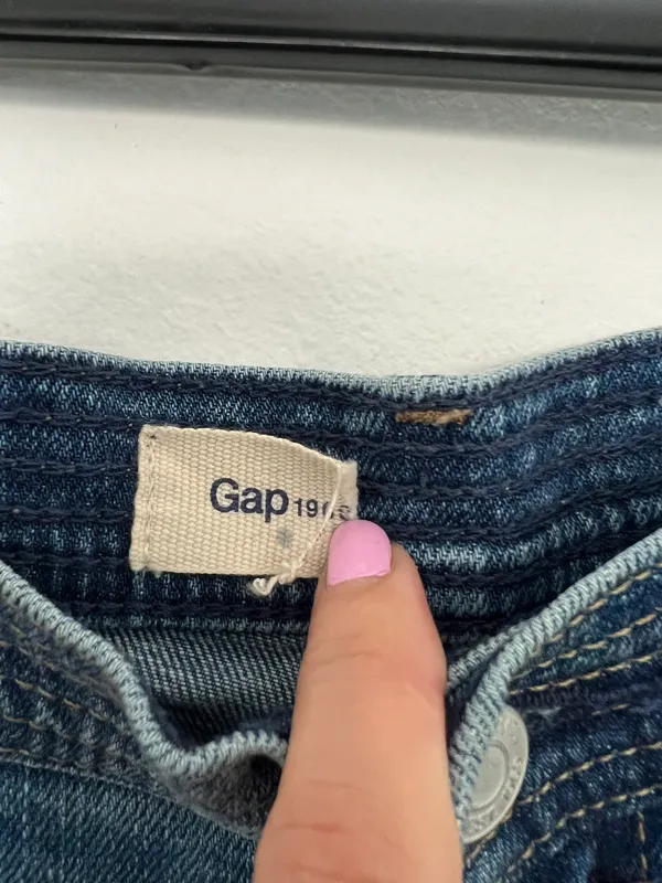 Gap gaucho jean size 26 - Image 3