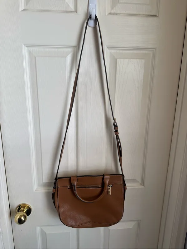Michael Kors Satchal Crossbody Purse - Image 2
