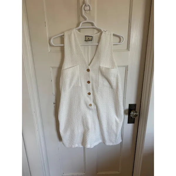 Tuckernuck white Myla textured romper size large‎ - Image 3