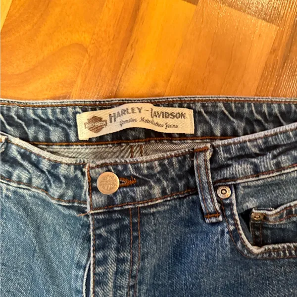 Harley‎ Davidson women’s medium wash denim size 8L - Image 3