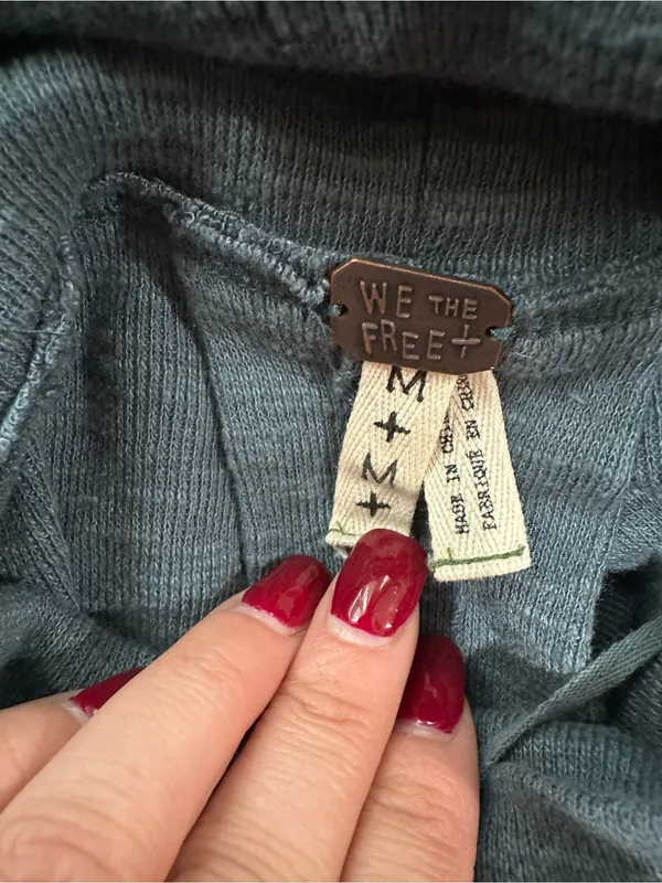 Free People We The Free Split‑Back Turtleneck Thermal – Size Medium - Image 12