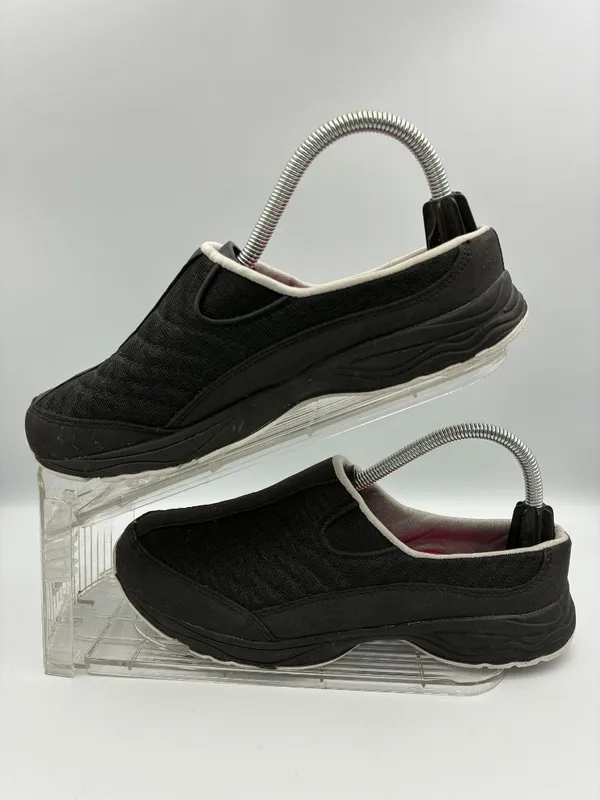 Athletic Works Womens Slip-On Shoes Size 8.5 Black Lightweight Memory Foam Fit - Image 2