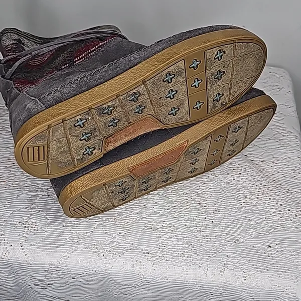 Toms Nepal native embroidered leather suede pull on moccasins ankle boots sz 7.5 - Image 8