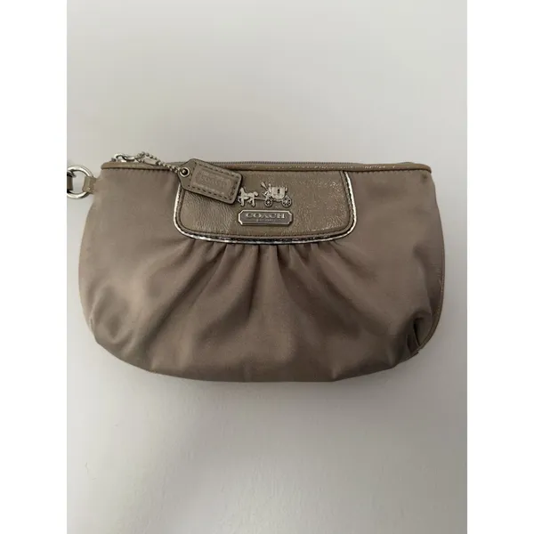 Coach Amanda‎ Satin Women's Wristlet Gray 42032 K - Image 2