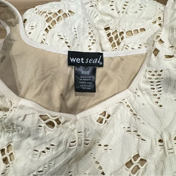 Wet Seal y2k Lace Cream Bodycon Stretch Mini Dress Women’s XS/Small - Image 2