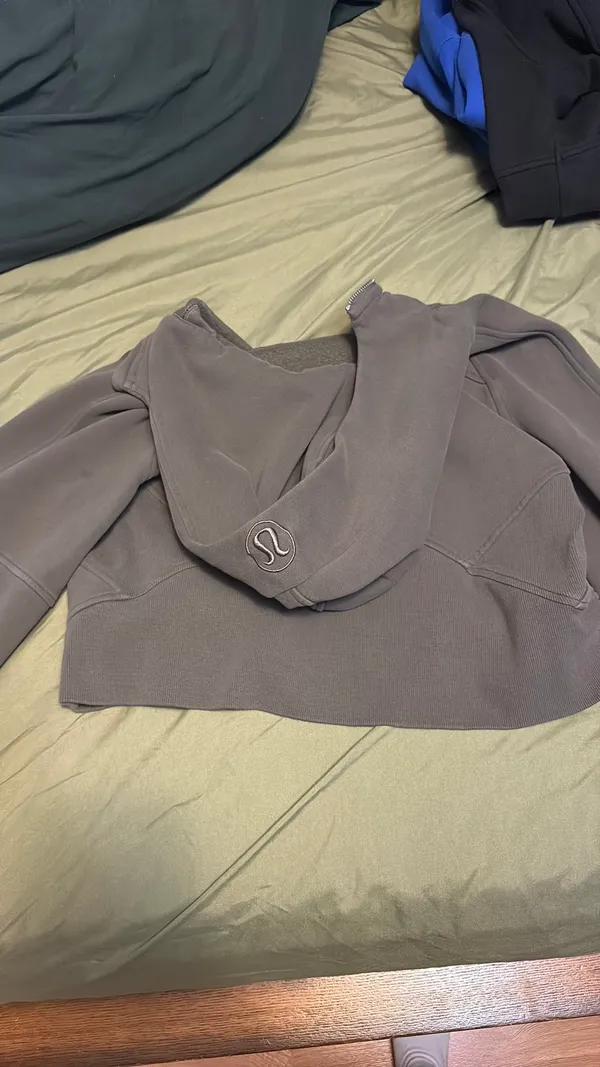 Lululemon Scuba Full-Zip - Image 2
