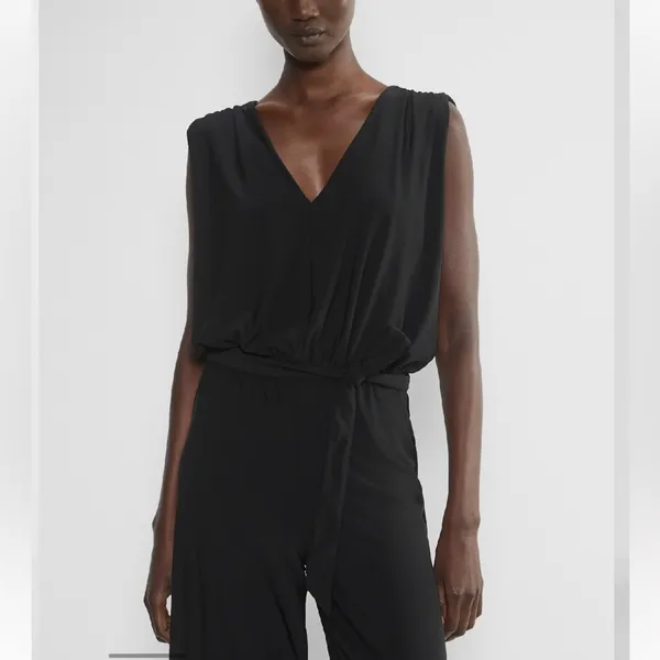 Aritzia Babaton Equate Jumpsuit Black size Small $118 - Image 2