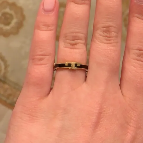 Tory Burch Serif T Black Enamel Stackable Ring size 6 - Image 3
