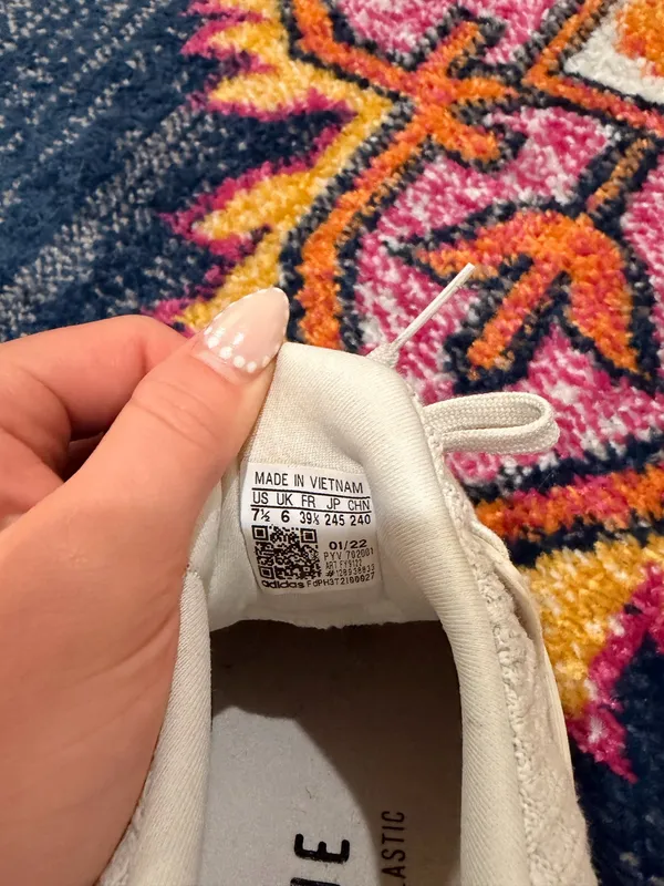 Adidas Women’s Sneakers White - Image 5