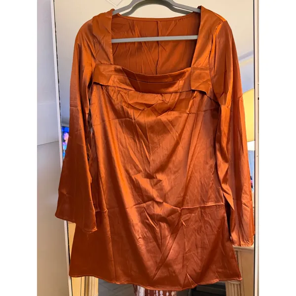 NEW Elegant Square Neck Satin Long Sleeve Mini Dress M - Image 3