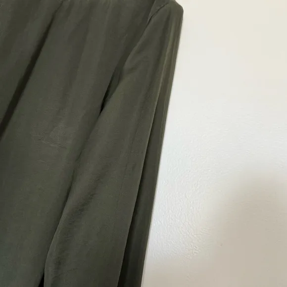 LOFT Olive Green Smocked Long Sleeve Blouse Size Large Flowy Fall Top - Image 9