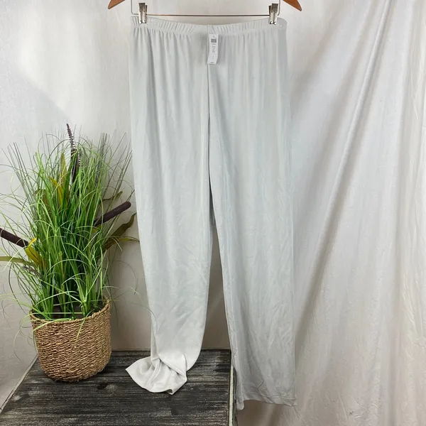 Chico’s Travelers No Tummy Gray Seagull Pants NEW 1 M - Image 4